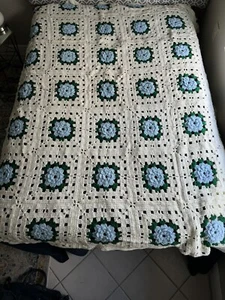Vintage Handmade Large Crochet Blanket In Ivory W/ Blue Flowers 88x88 - Picture 1 of 3