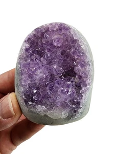 Amethyst Crystal Polished Freestand 144.7 grams. - Picture 1 of 3