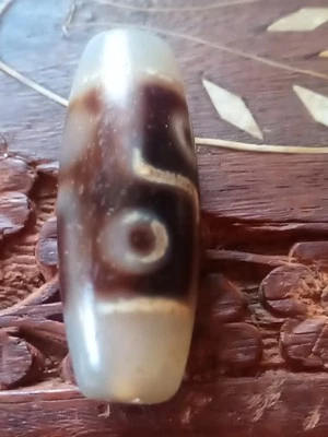 Pre-1800s Indo/Tibetan Old Agate 6 Eye Dzi Bead 15*39mm - Image 1 of 4