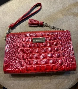 Brahmin Debra Wristlet Wallet in Pecan Melbourne Croc Embossed Leather Red/Brown - Picture 1 of 7
