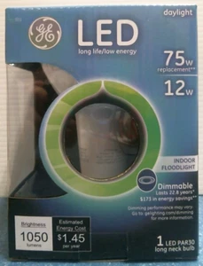 GE LED 12W Dimmable Indoor Floodlight Light Bulb, Daylight (22233) FS - Picture 1 of 5