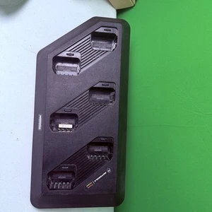 Motorola HTN 9748B 6-Bank Charging Station For Two Way Radios - Picture 1 of 6