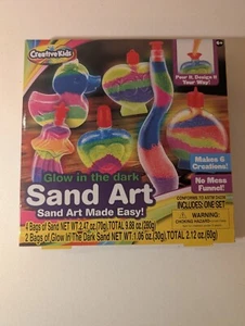 Creative Kids Glow in the Dark Sand Art Kit 6 Bottiglie Divertente Fai da Te Set Attività Nuovo - Foto 1 di 2