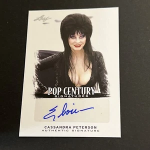 2012 LEAF POP CENTURY ELVIRA " MISTRESS OF THE NIGHT" AUTOGRAPH AUTO - Picture 1 of 2