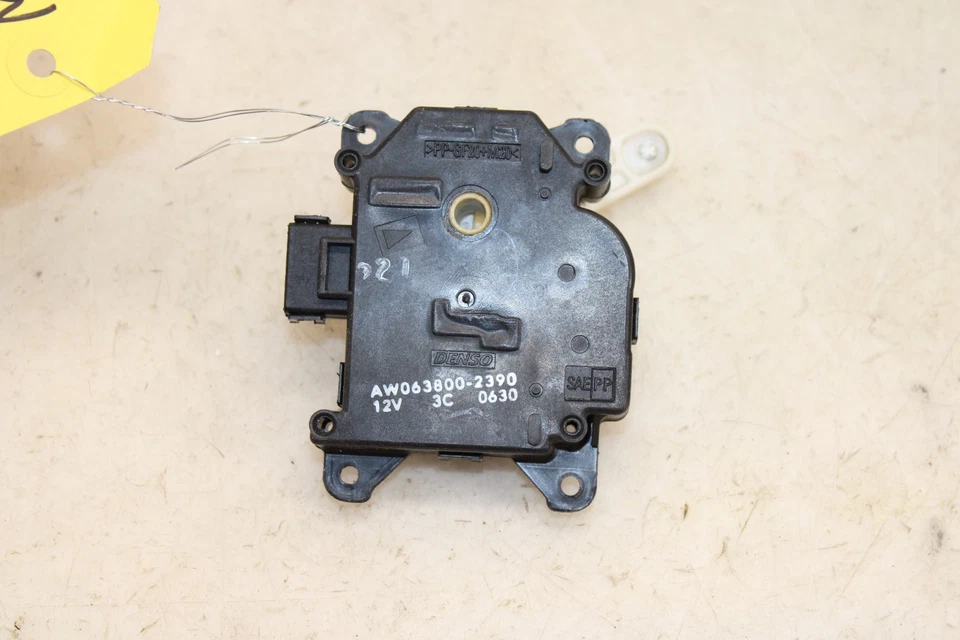 Actuador de aleta de ventilación de climatización Acura TLX 2015-2020 AW063800-2390 OEM MA124 Foto 1 de 3