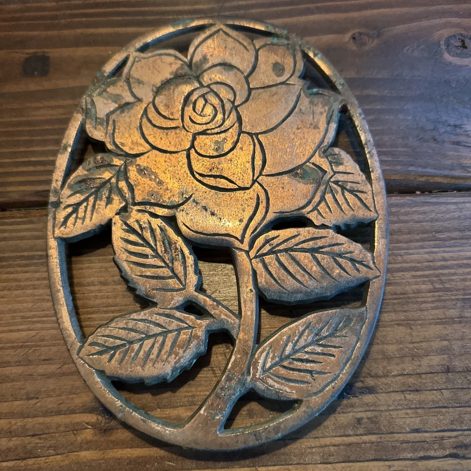 Decoración trivet rosa diseño holandés antiguo vintage - cobre sobre patas de hierro fundido Foto 1 de 1
