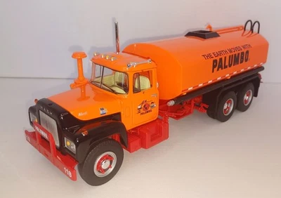 First Gear #19-4063 Diecast 1/34 1966 Mack R Water Tank Truck "Palumbo", USED. - Image 1 of 4