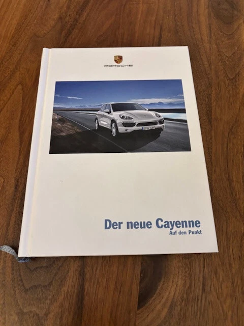 Porsche Cayenne Prospekt 08/2010 Foto 1 de 1