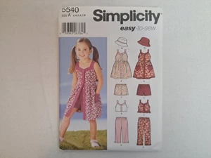 Patrón de simplicidad - Vestido, top, pantalones o pantalones cortos y sombrero para niños (3-8) #5540 - UC - Imagen 1 de 6