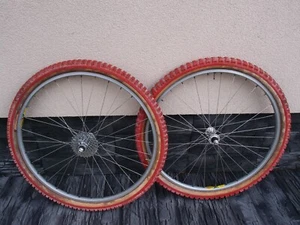 Mavic M231 Shimano Deore XT FH-M737 HB-M737 8 SP Laufräder 26 Zoll Specialized Reifen - Bild 1 von 21
