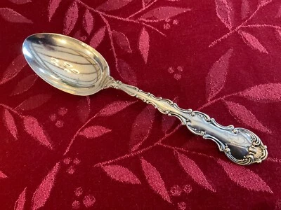 Gorham STRASBOURG 纯银汤匙或供应勺子 8 1/2 英寸单色“A” — 第 1/4 张图片