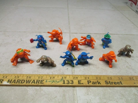 Lot Blue Orange Hasbro Army Ants - 80s Vintage toys  Action Figure Cover