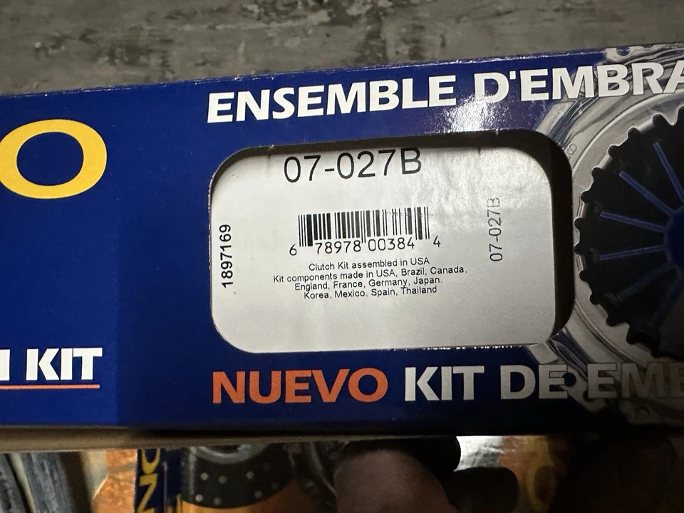 KIT DE EMBRAGUE RHINOPAC 07-027 OE PLUS PARA MODELOS SELECTOS DE FORD Y MERCURY 1963-1979  Foto 1 de 2