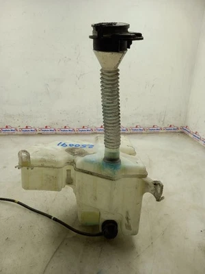 06-15 LEXUS IS350 РЕЗЕРВУАР ОМЫВАТЕЛЯ ЛОБОВОГО СТЕКЛА - Изображение 1 из 4