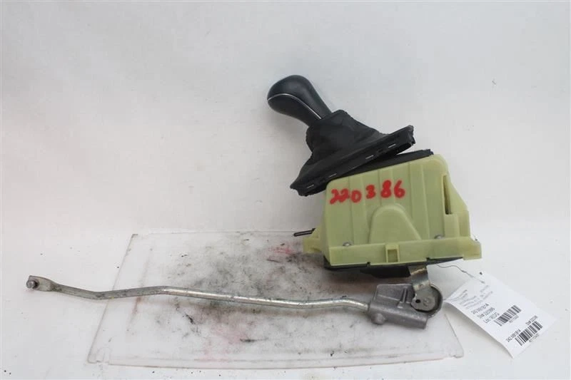 2014 Mercedes-Benz C300 C350 AUTOMATIC FLOOR SHIFTER AUTO GEAR SHIFT 1153430 - Image 1 of 4