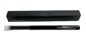 IL Makiage 140 Concealer Blending Brush Brand New with Box!! As Seen In Pics
