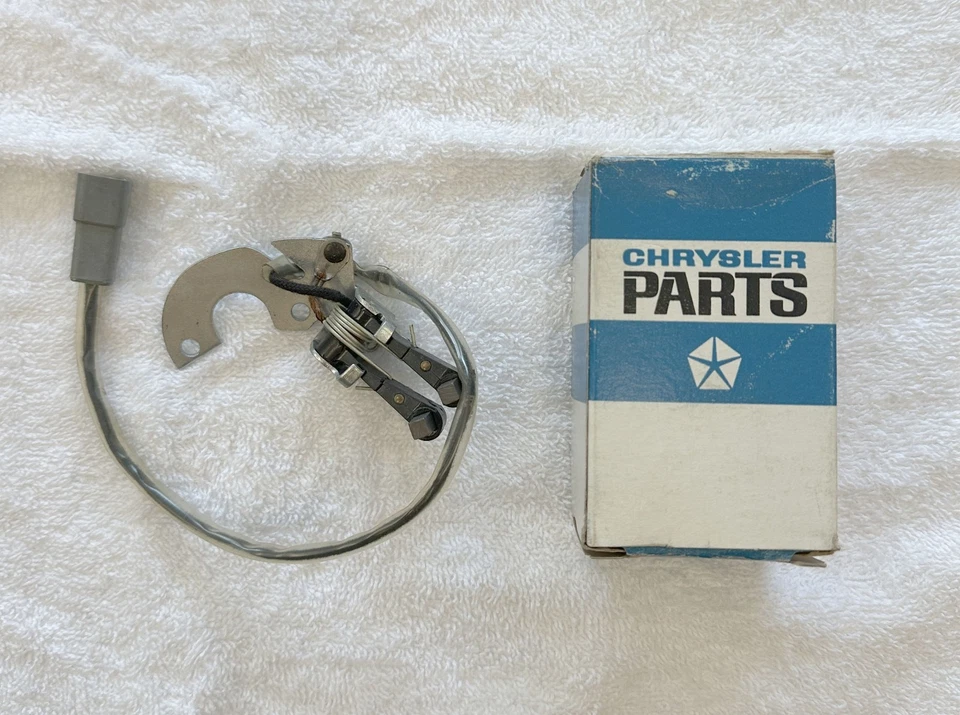 NOS MoPar 1957-61 A/C Compressor Clutch Brush Dodge Plymouth Chrysler DeSoto - Image 1 of 4