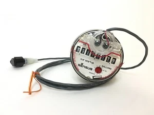 Medidor de agua Sensus 5/8"" x 3/4"" accuSTREAM TRPL, MONTAJE DE MEDIDA EN GALONES - Imagen 1 de 5