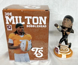 1 Set Joe Milton Bobbleheads 1 schwarz & 1 orange Trikot Tennessee Vols KOSTENLOSER Versand - Bild 1 von 2