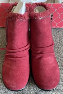 Skechers Jumper Sweet Stud Boot Women's 7 1/2M Red Burgundy Wedge Studded Suede - Picture 1 of 23