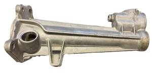 Carcasa de extensión de caja de cambios Ford Escort MK I 1968-75 #69AG-7A039-HD ¡NUEVA! - Imagen 1 de 9