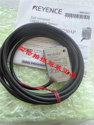 1Pcs New KEYENCE sensor LR-ZB250AN - Image 1 of 2