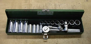 Vntg S-K  SAE 20 Pc 3/8" Dr. Socket Set,8 Sockets,Ratchet,Ext,Wobbler,& Box,EXC - Picture 1 of 21