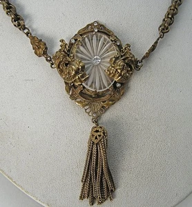 Art Deco Messing Quaste Floral Repousse Halskette Tschechisch Kampfer Glas & Strass - Bild 1 von 10