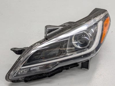 Faro delantero de xenón HID lado izquierdo híbrido Hyundai Sonata 2016-17 Foto 1 de 4