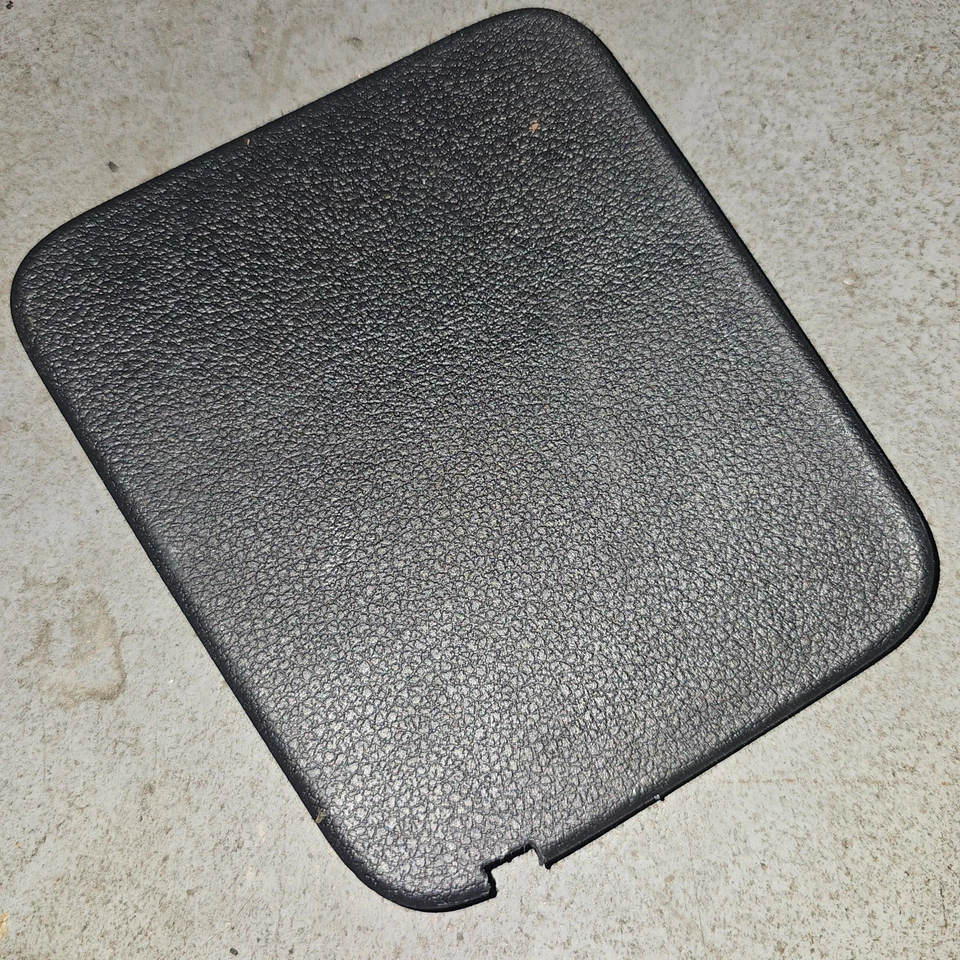 DI Q7 4L (2005-2015) Outras Peças Interiores AUDI Q7 4L (2005-2015) PPTV20 Direita - Imagem 1 de 1