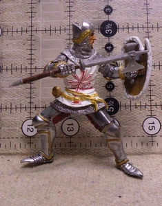 Papo medieval Germanic Knight sword shield 2002 red gold silver white 8.5cm - Bild 1 von 2