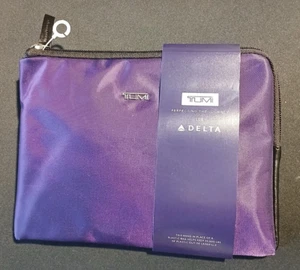 TUMI Amenity Kit Valigia Borsa da Viaggio Delta Prima Classe Viola - Foto 1 di 2