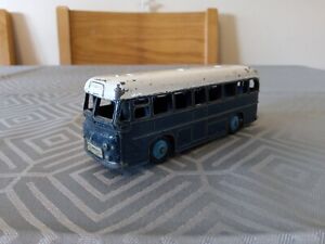Dinky Toys 283 B.O.A.C Airport Coach. British Overseas Airways Corporation. BOAC