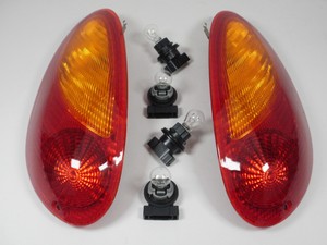 NEW TAIL LIGHT BRAKE LIGHT SET 2001 2002 2003 2004 2005 Chrysler PT CRUISER 