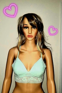 VICTORIA'S SECRET BRALETTE ENCAJE LIGERAMENTE ACOLCHADO ESPALDA DEPORTIVA AZUL CLARO Talla S $34.5 - Imagen 1 de 12