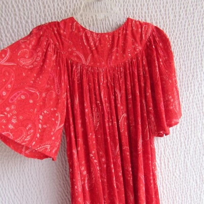 Go Softly Patio House Dress Small Red Paisley Bandana Print Zip Pockets - Image 1 of 4