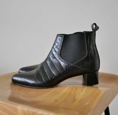 MAX MARA  SIZE 39 IT "Max-H-Salice"  Black Quilted Ankle Booties Boots - Image 1 of 4
