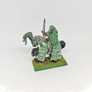 Miniatura vintage in metallo Warhammer fantasy Bretonnia il cavaliere verde - Foto 1 di 4