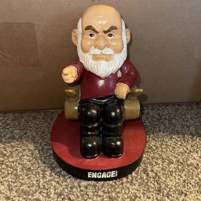 Star Trek TNG Capitán Picard Gnomo en Silla Capitán Estatua Bigmouth 2016 CBS Foto 1 de 4