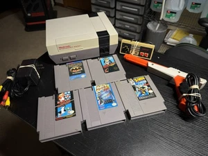 Nintendo NES Console Bundle With Games & 1 Controller READ DESCRIPTION - Picture 1 of 15
