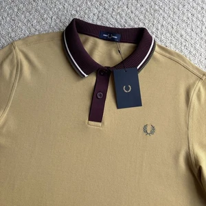 Polo Fred Perry Doble Punta Contraste Para Hombres 2XL XXL Desierto Arena Mod Top Niño Nuevo con Etiquetas - Imagen 1 de 16