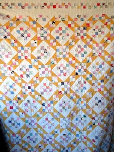 Vintage Quilt fein handgenäht Gold Multi Print kleines quadratisches Design 85"x94" Bauernhof - Bild 1 von 16