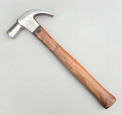 Vintage STANLEY 16oz Claw Hammer Made in England - Image 1 of 4