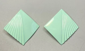 Unmarkiert Vintage Retro 1980er Jahre neuwertig grün 1 Zoll quadratisch Metall Clip On Ohrringe - Bild 1 von 3