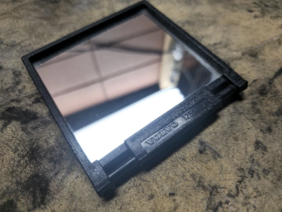 Espejo tocador guantera Genune Volvo serie 240 1981-1993 Foto 1 de 1