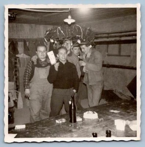 1940-50's CHRISTMAS PARTY I HOPE HE WON THE PRIZE FOR BEST HAT! VINTAGE SNAPSHOT - Picture 1 of 3