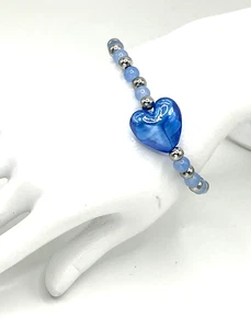 Stunning 7.5" Blue Lampwork Glass Heart Beaded Stretch Bracelet - Picture 1 of 4