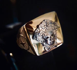 Anello uomo oro giallo e bianco kt 750 medusa Versace - Foto 1 di 5