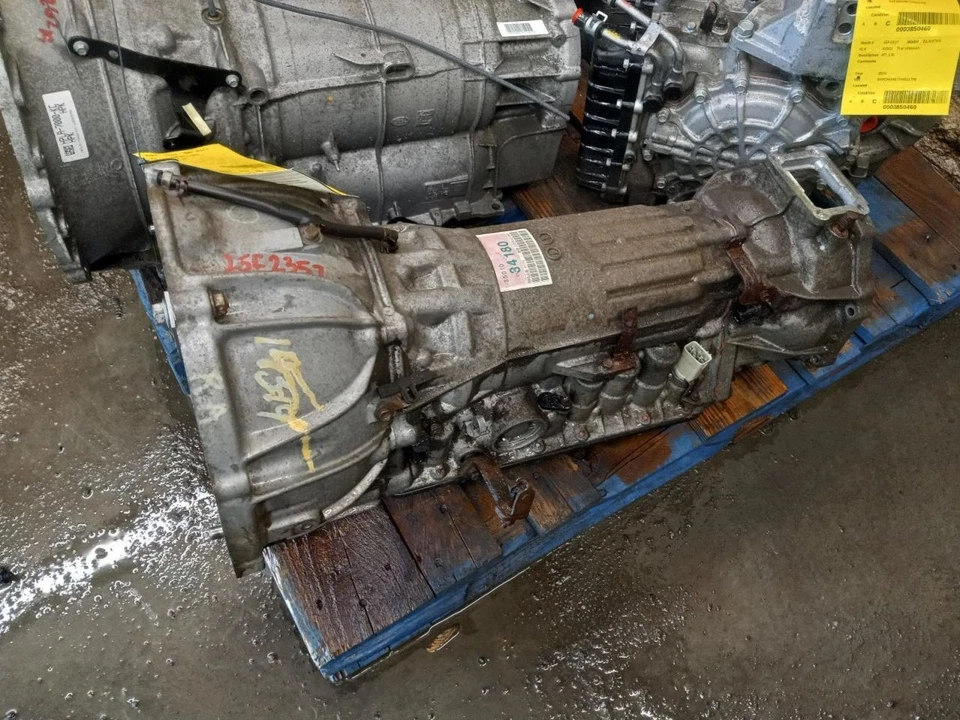 TOYOTA SEQUOIA 2001-2002 AUTOMATIC TRANSMISSION 4WD 1674184 — 第 1/1 张图片