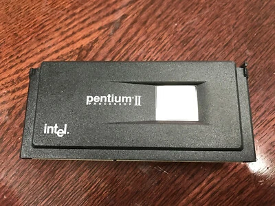 Intel Corporation Intel PII 350Mhz 512k MMX with Heatsink CPU SL2U3 - Image 1 of 4